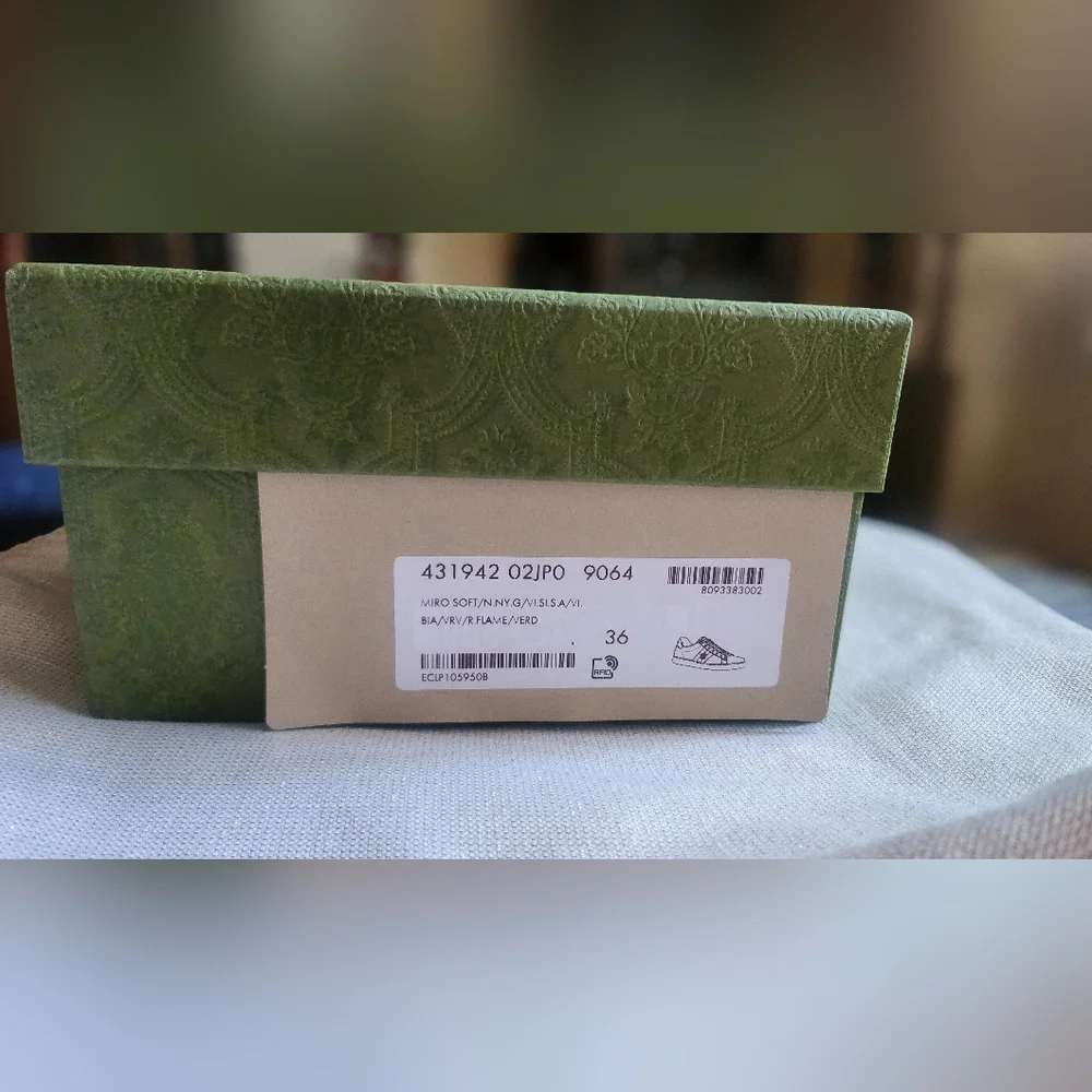 Box - Picture 3 of 3